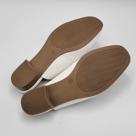 Womens Aerocushion White Slip-On Loafers With Silver Chain Detail & Low Heel - Picture 5 of 12